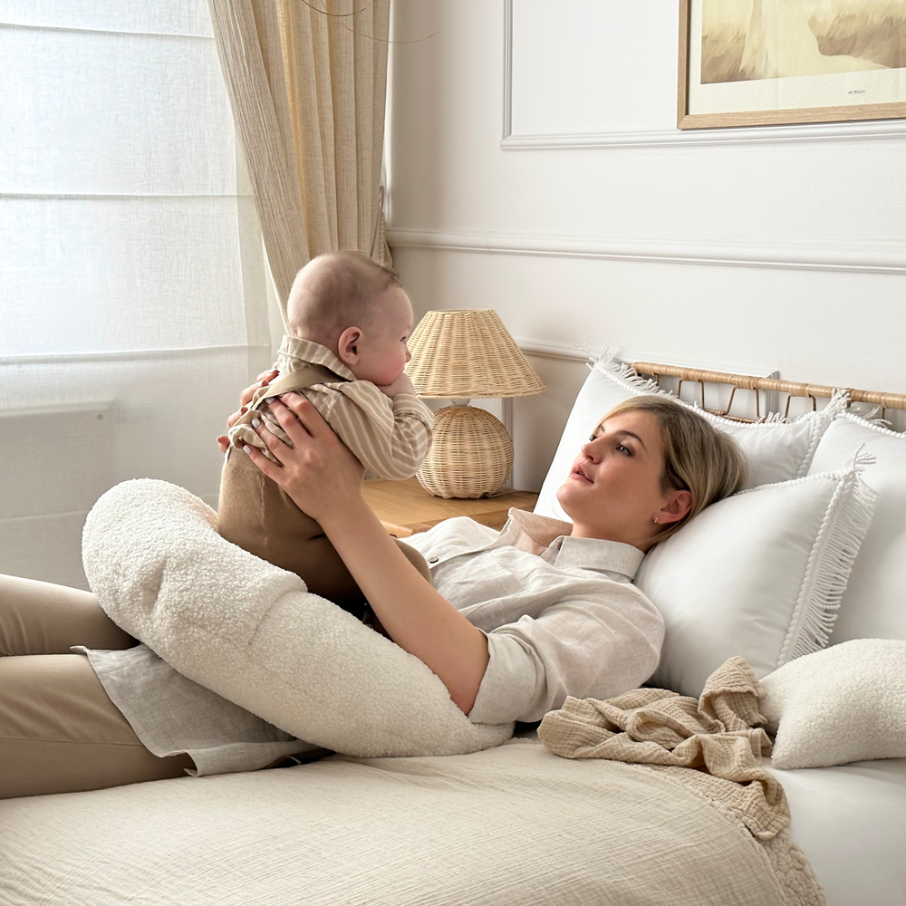 Cotton&Sweets Cotton & Sweets Voedingskussen Croissant - Boucle Vanilla - Decomusy