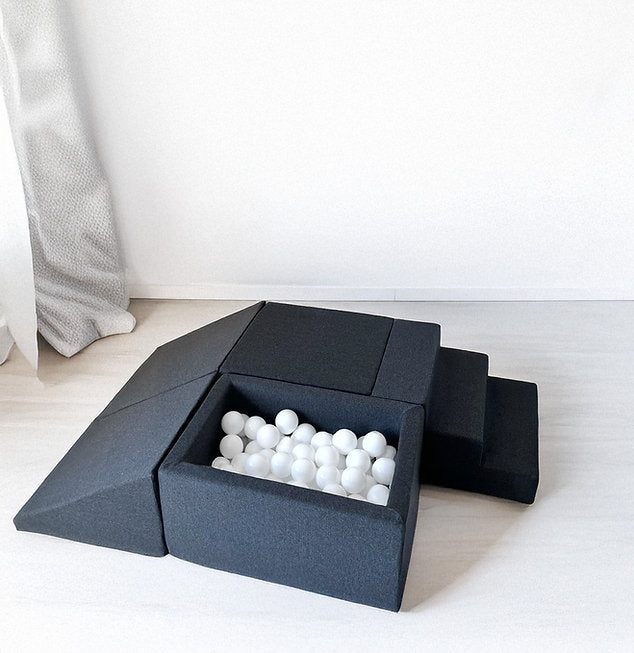 Moje. Moje. Speelset 5 elements + vierkant Ballenbad - Cotton - Graphite - Decomusy