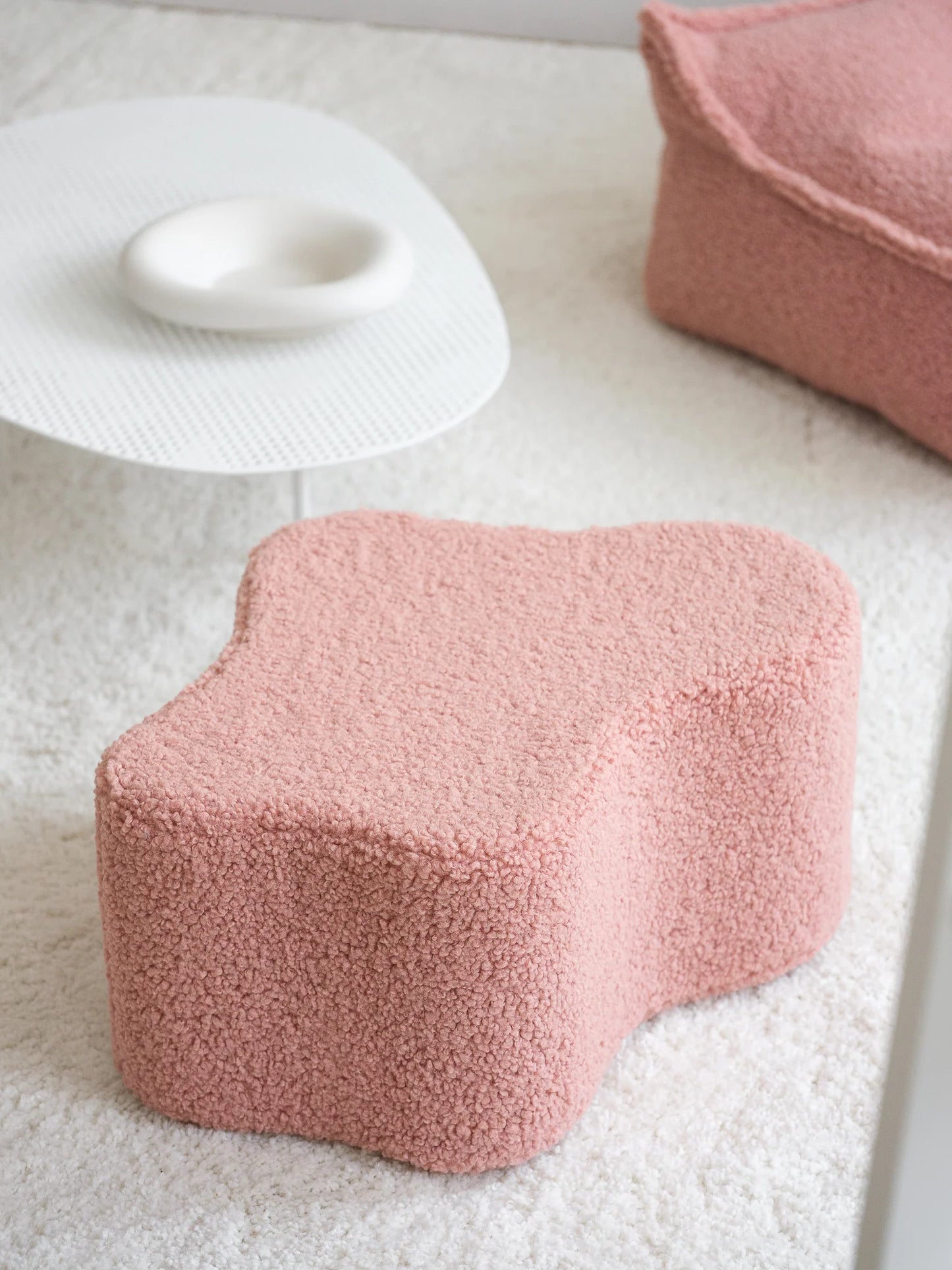 Wigiwama Wigiwama Cloud Pouffe Poef - Guava Pink - Decomusy