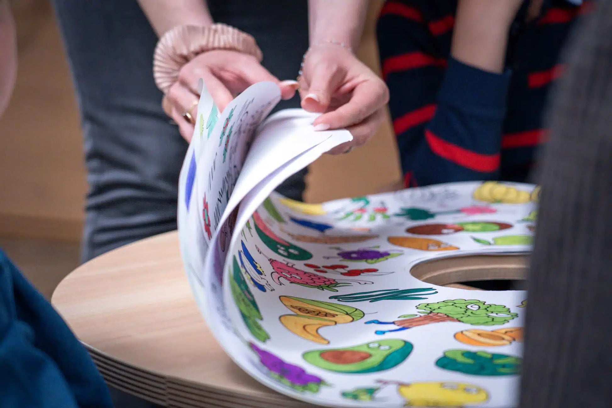 Drawin'Kids Drawin'Kids Drawin’table Home Edition - Houten activiteitentafel voor kinderen - Decomusy