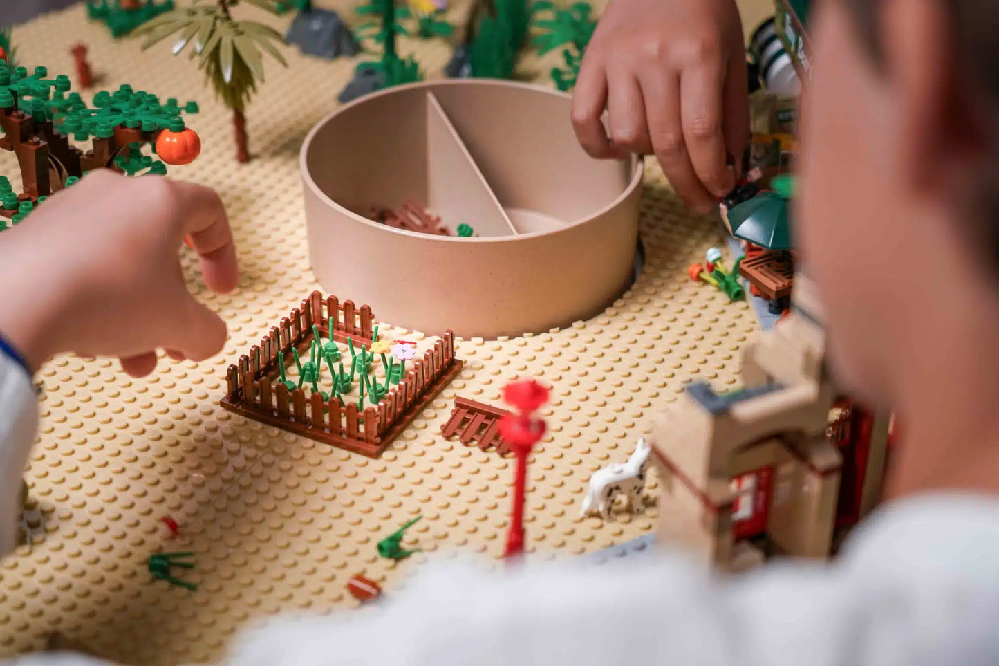 Drawin'Kids Drawin'Kids Speel & Bouw MINI – LEGO®* tafelblad voor kinderen van 5-10 jaar - Decomusy