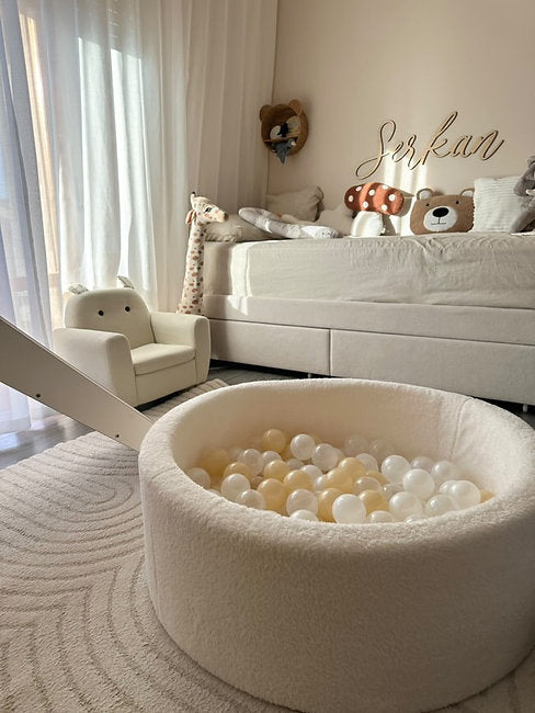 Moje. Moje. Ballenbad - 90x30 cm - Teddy White - Decomusy