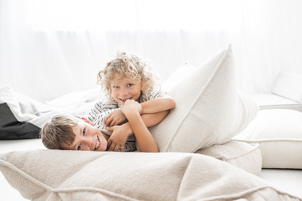 Moje. Moje. Bouclé Beanbag Zitzak - Cream - Decomusy