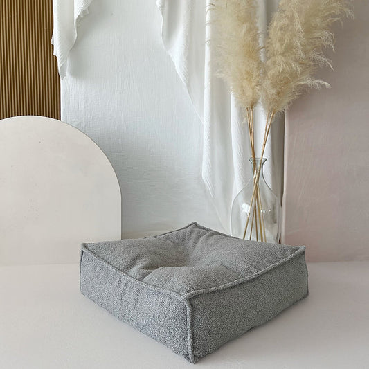 Moje. Moje. Bouclé Vierkante Kinderpoef Ottoman - Grey - Decomusy