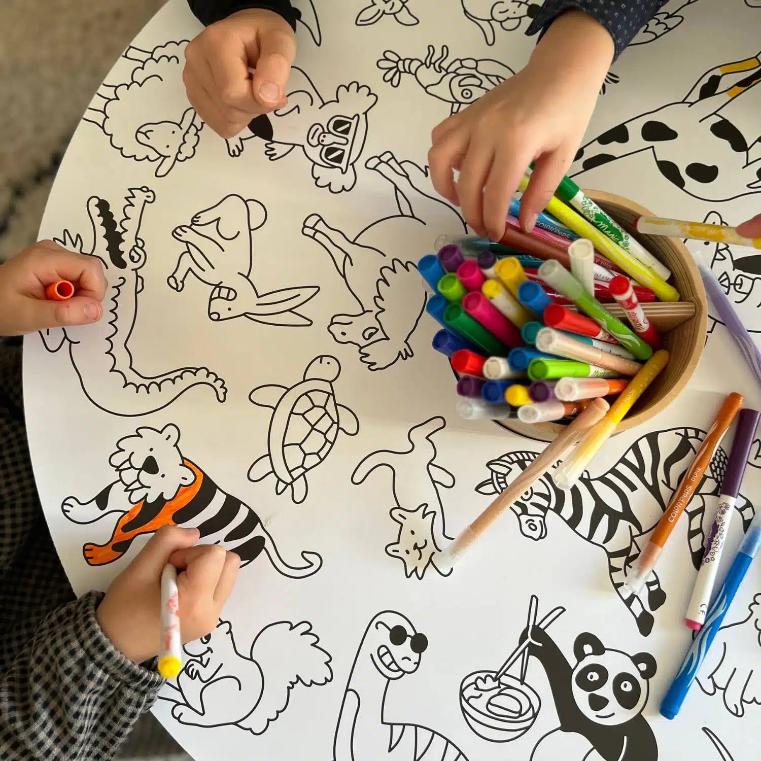 Drawin'Kids Drawin'Kids Drawin'table XXL kindertafel + 4 krukjes - Decomusy