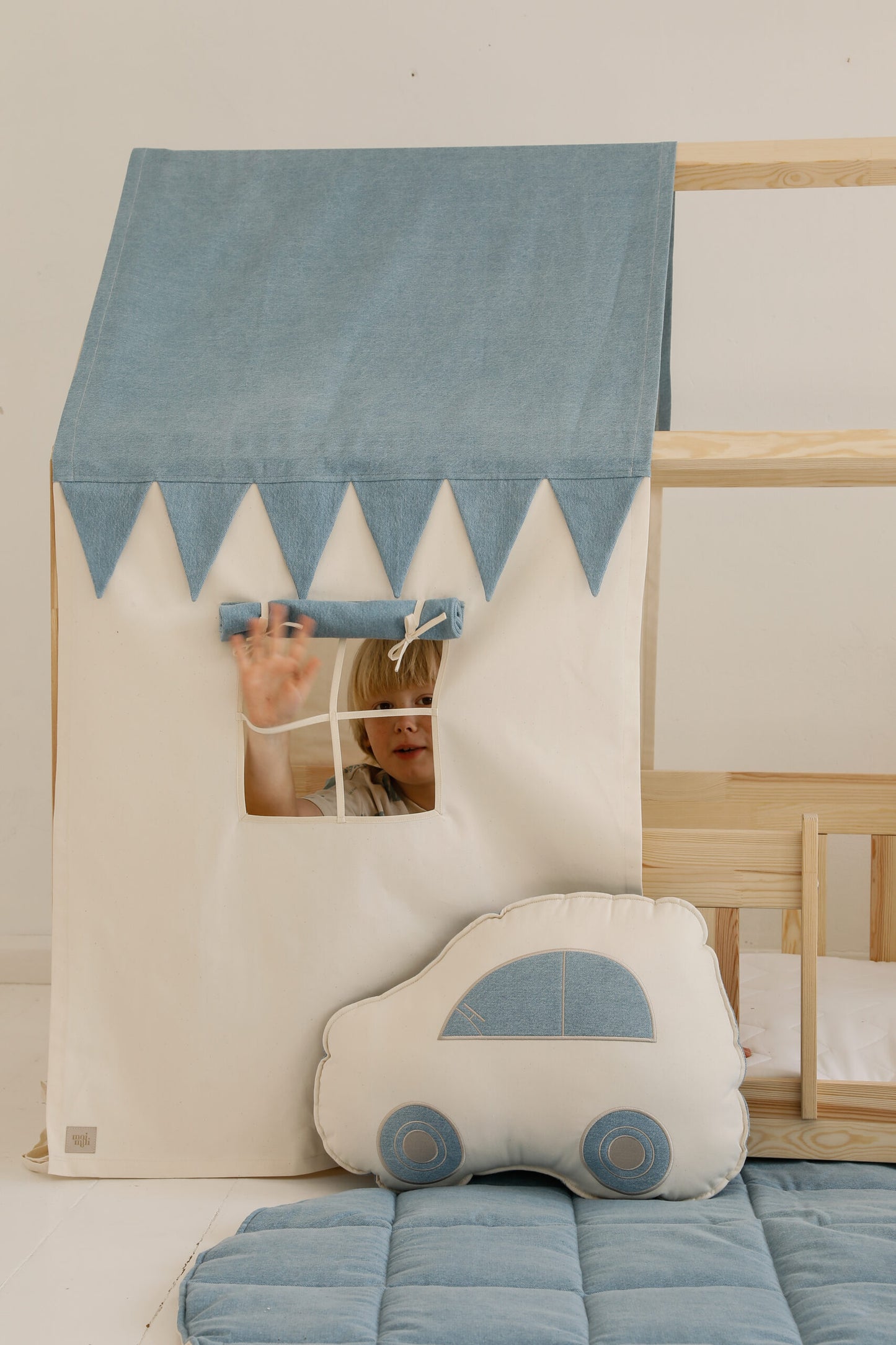 Moi Mili Moi Mili Hemelbed in de vorm van een huis - Jeans - Decomusy