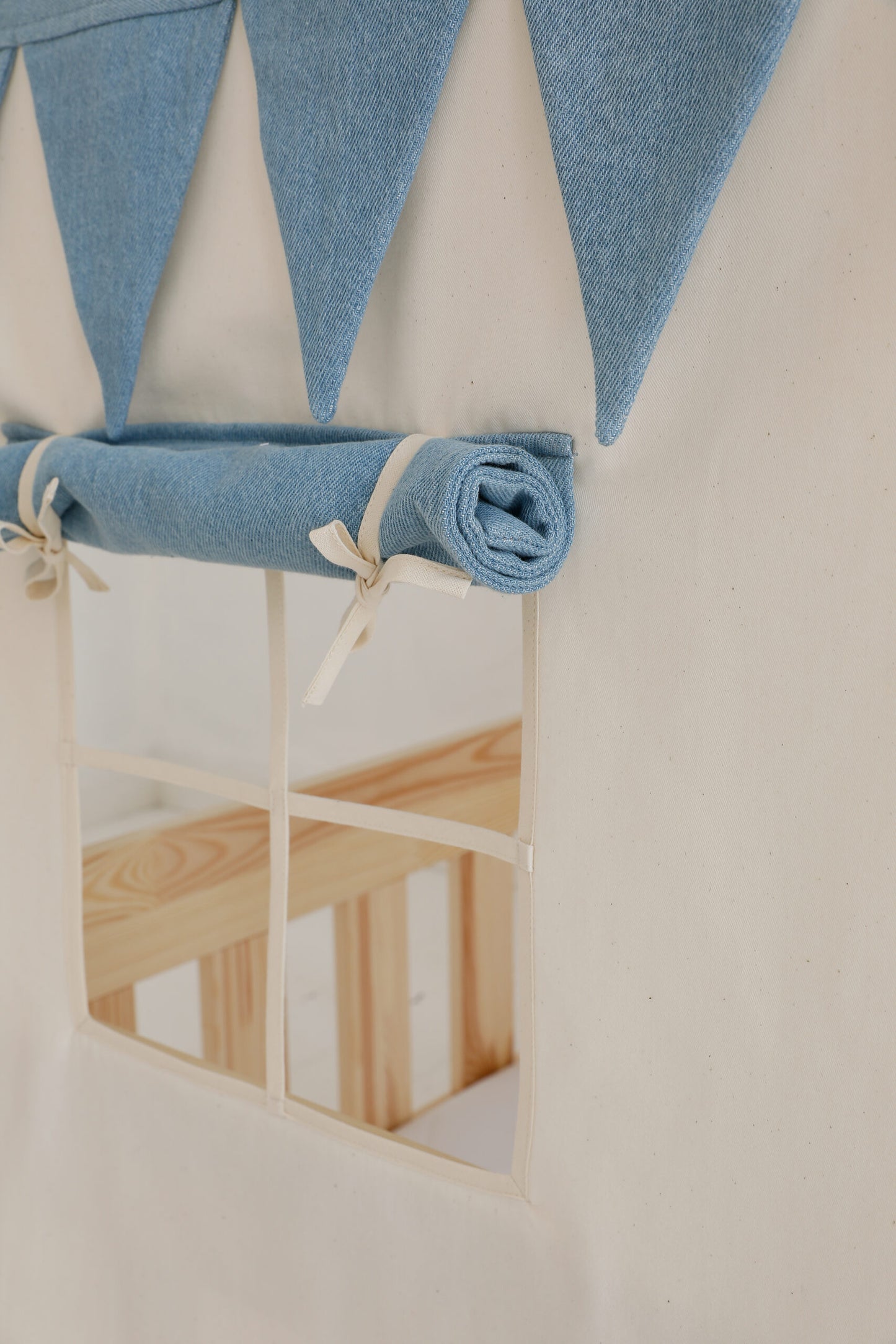Moi Mili Moi Mili Hemelbed in de vorm van een huis - Jeans - Decomusy