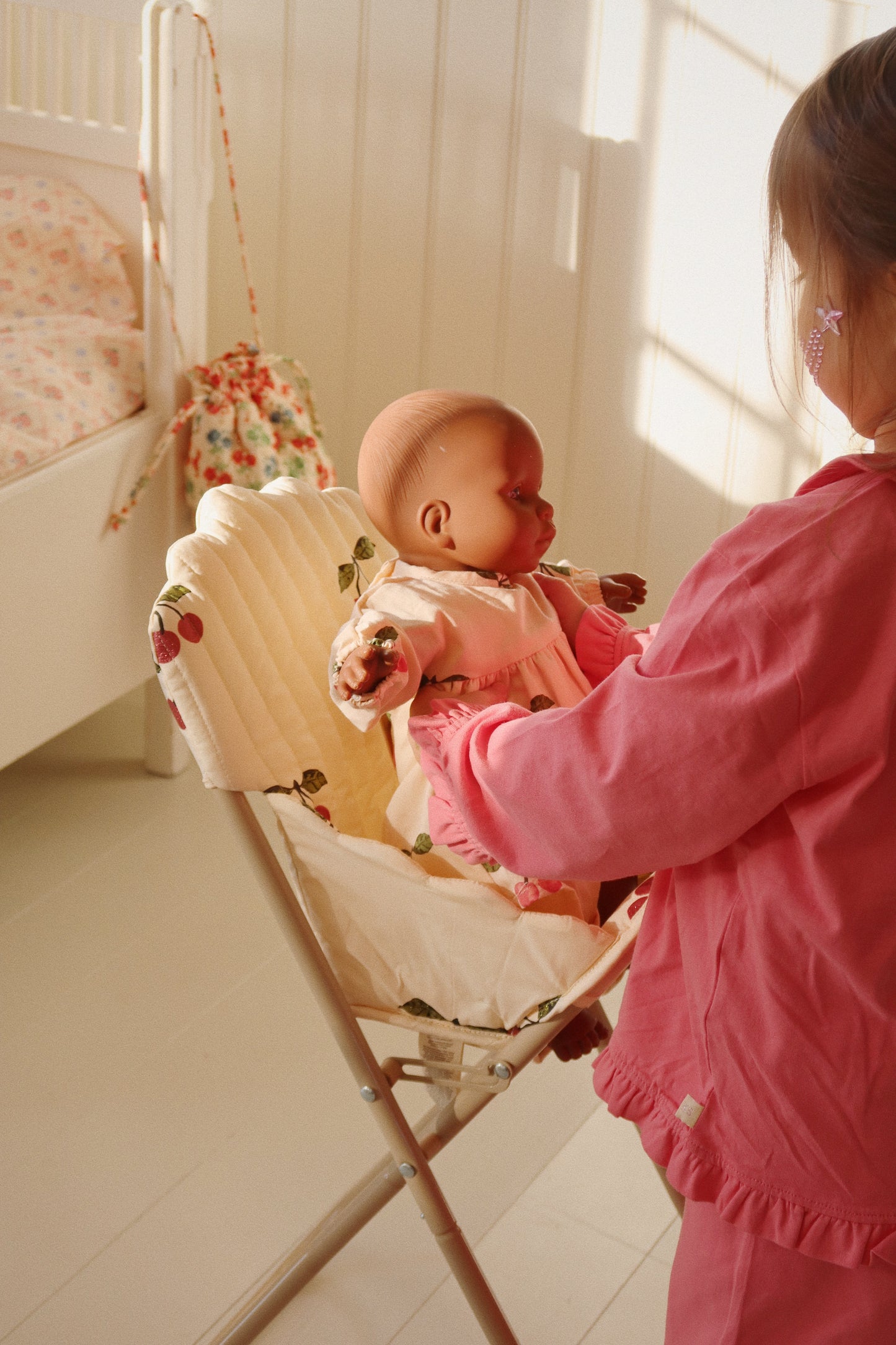 Konges Slojd Konges Sløjd Doll High Chair Poppen eetstoel - Ma Grande Cerise Pink Glitter - Decomusy