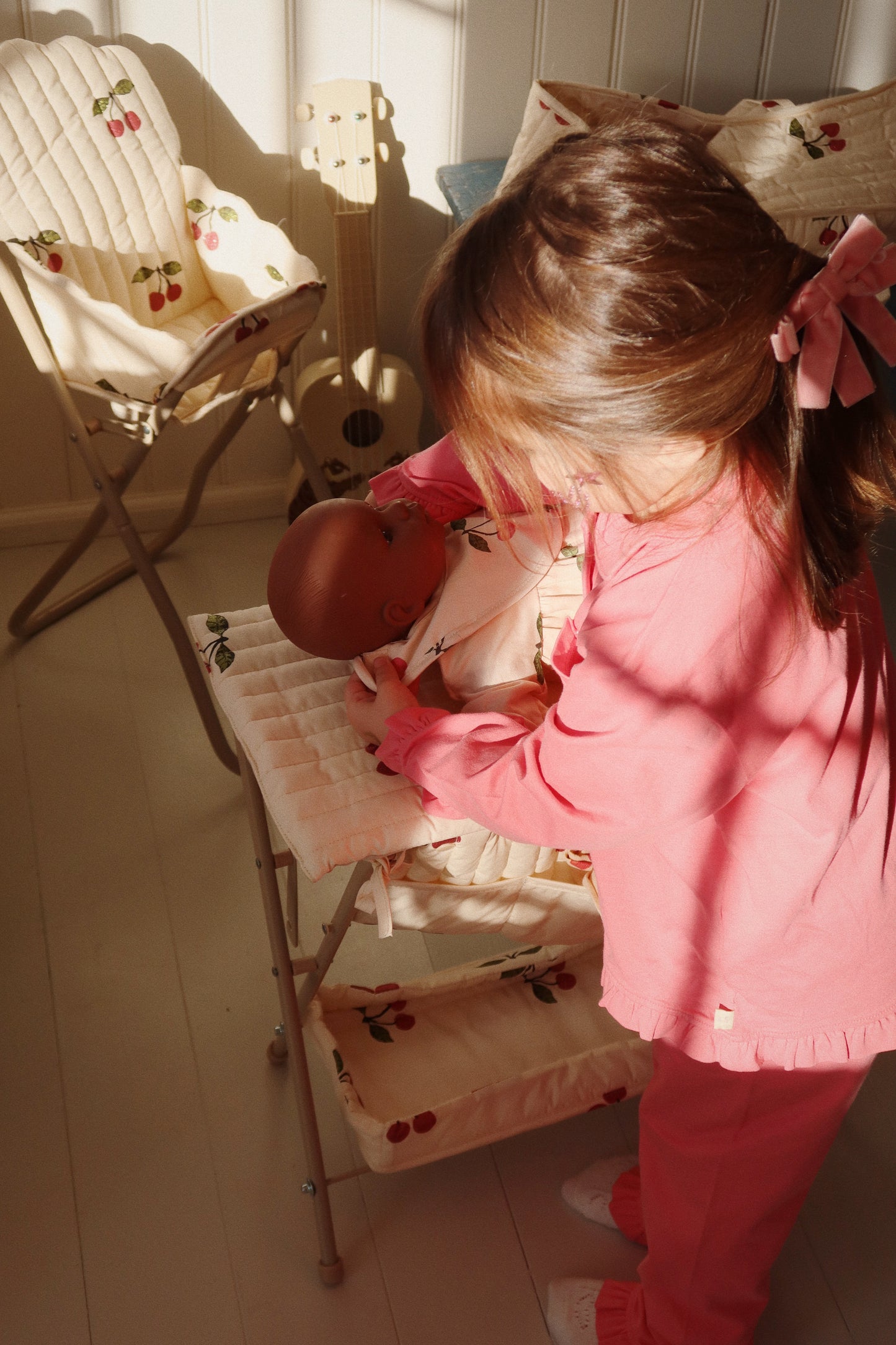 Konges Slojd Konges Sløjd Doll High Chair Poppen eetstoel - Ma Grande Cerise Pink Glitter - Decomusy