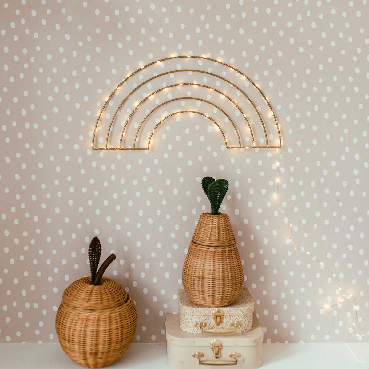 Dekornik Dekornik Behang Simple "Irregular Dots Powder Pink White" - Decomusy