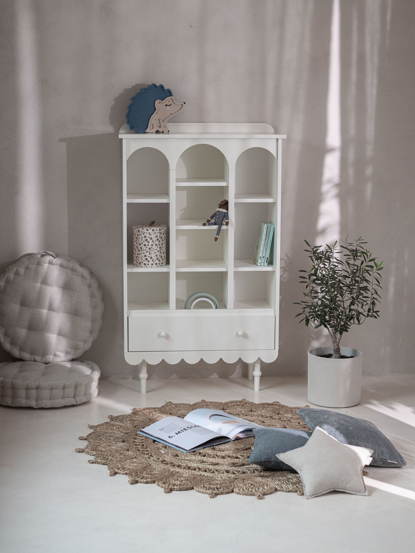 WoodLuck Boekenkast Retro Babushka White - Decomusy