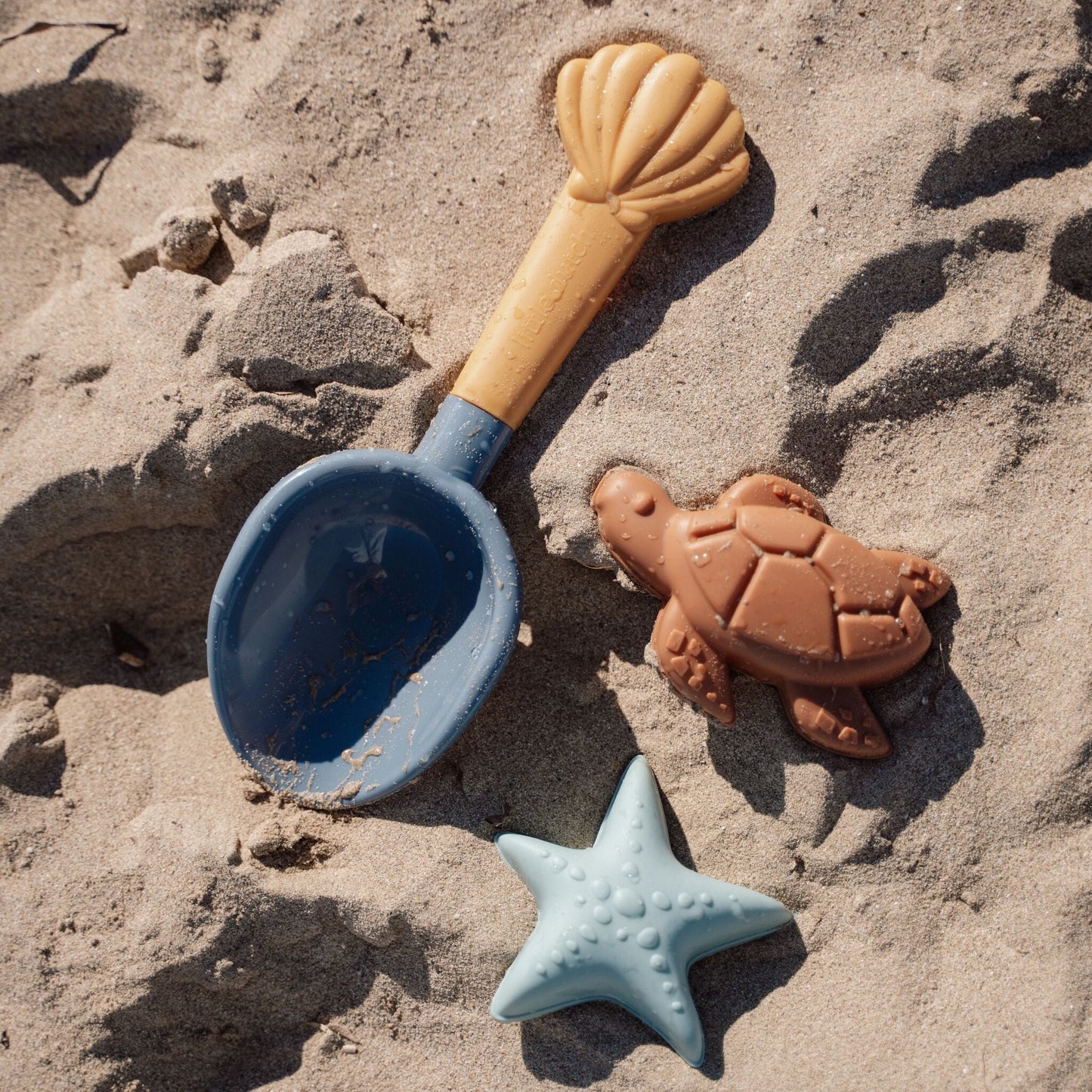 Little Dutch Strandset Schepje en Zandvormen Ocean World 3-delig