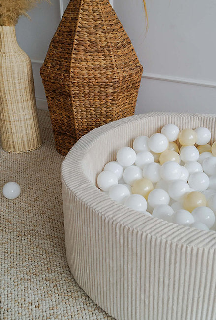 Moje. Moje. Rib Velvet Ballenbad - 90x30 cm - Crème - Decomusy