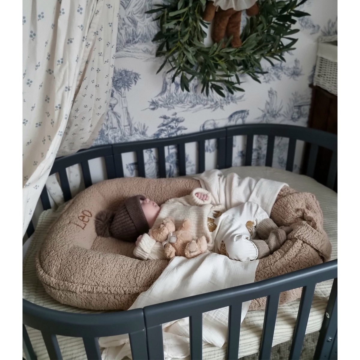 Muzpony Teddy babynest Beige - met geborduurde naam - Decomusy