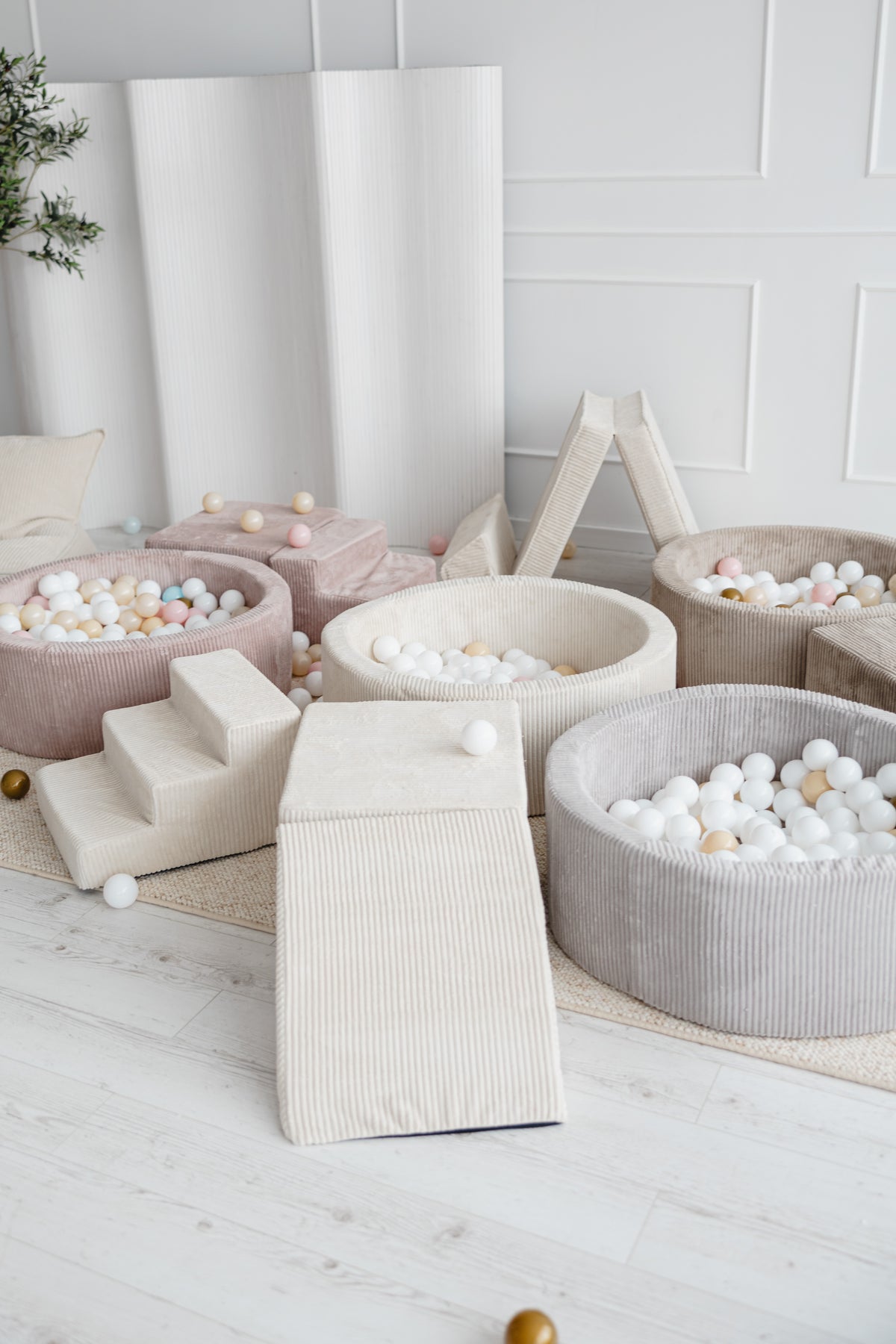 Moje. Foam Speelset 3 elements + Ballenbad 90x30 - Rib Velvet - Créme