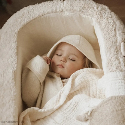 Charlie Crane KUKO Moses Basket - Fur Milk