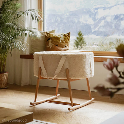 Charlie Crane KUKO Moses Basket - Fur Milk