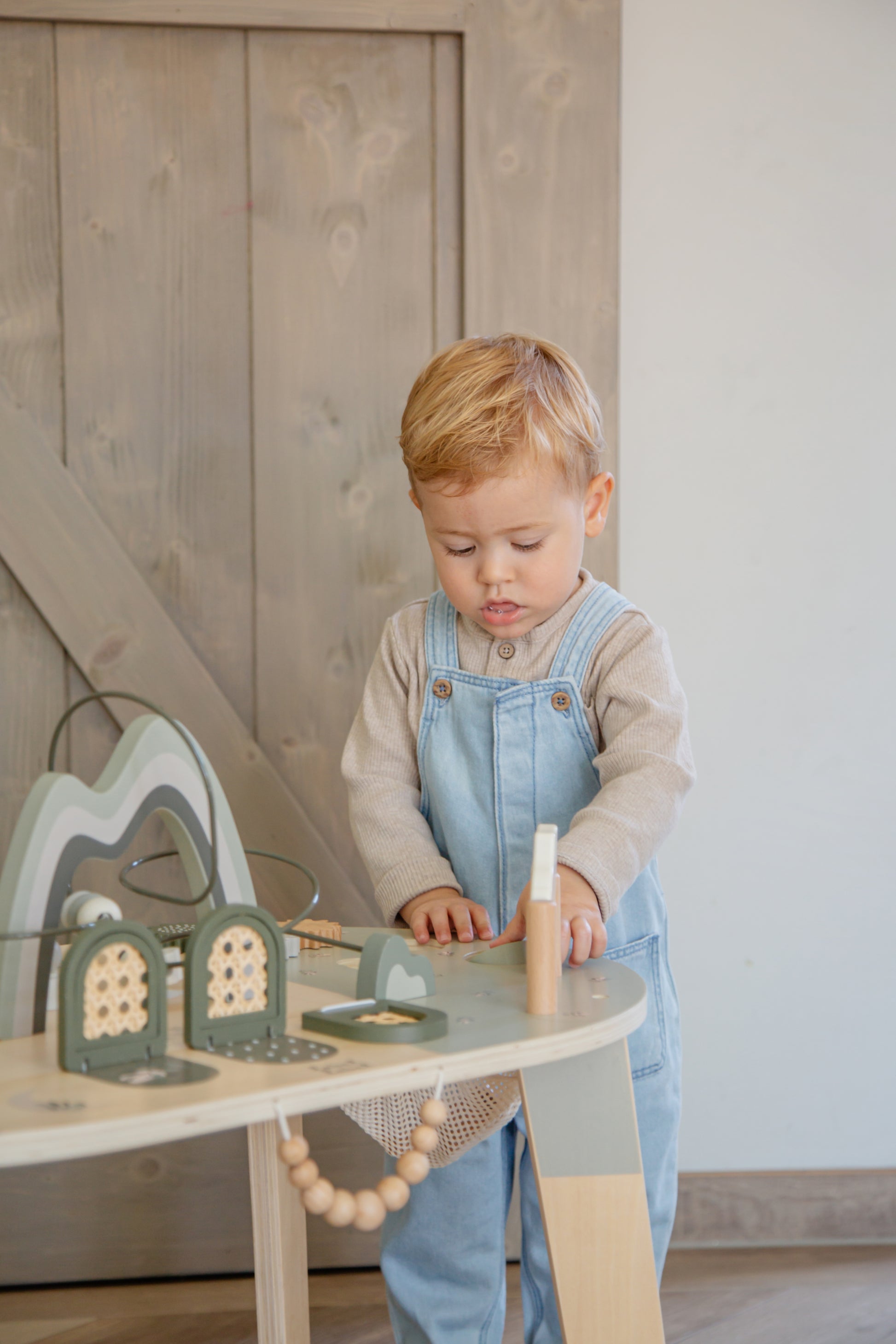 Label Label Label Label Activiteitentafel - Olive Green - Decomusy