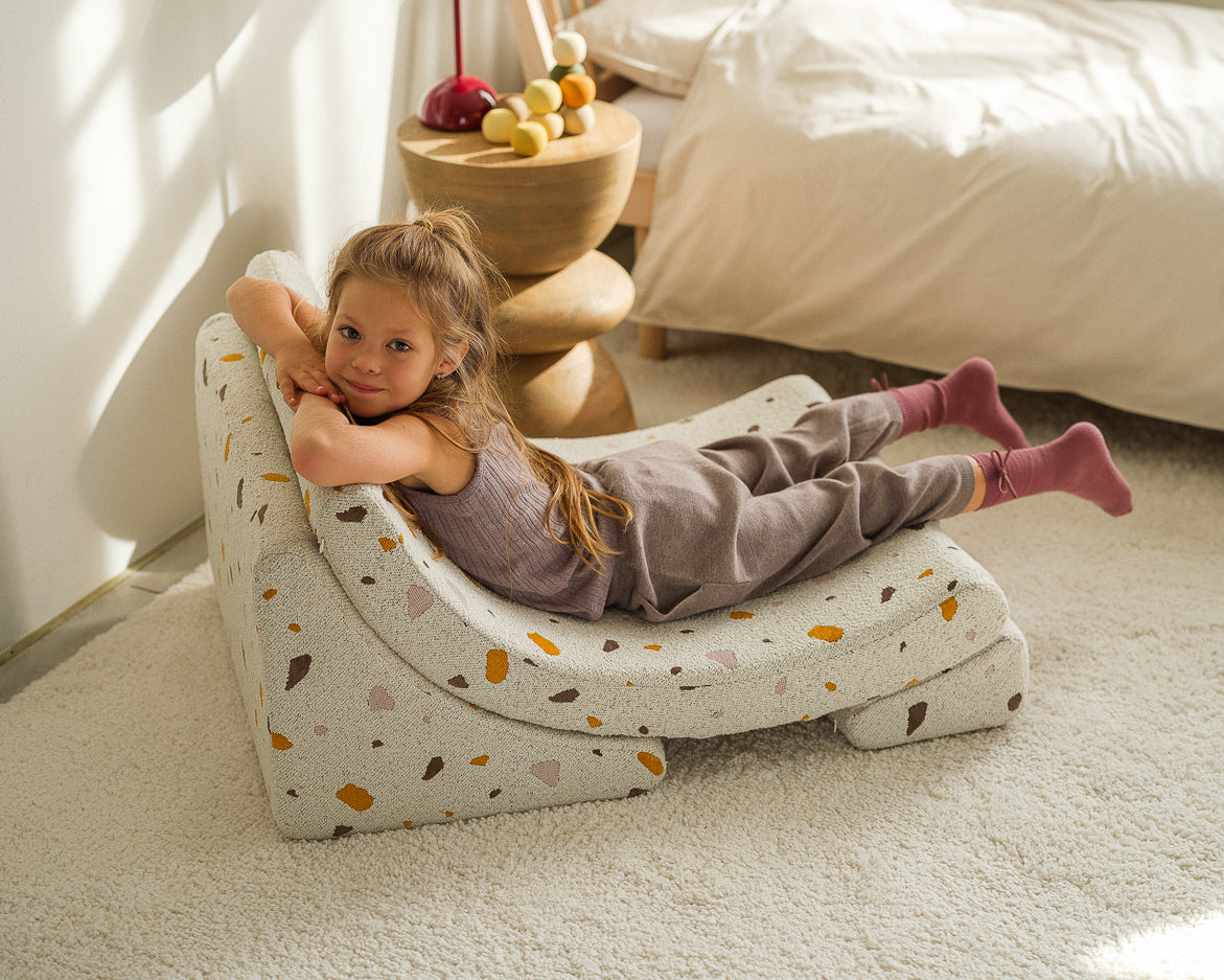 Wigiwama Wigiwama Beanbag Moon Chair Kinderfauteuil - Terrazzo Marble - Decomusy