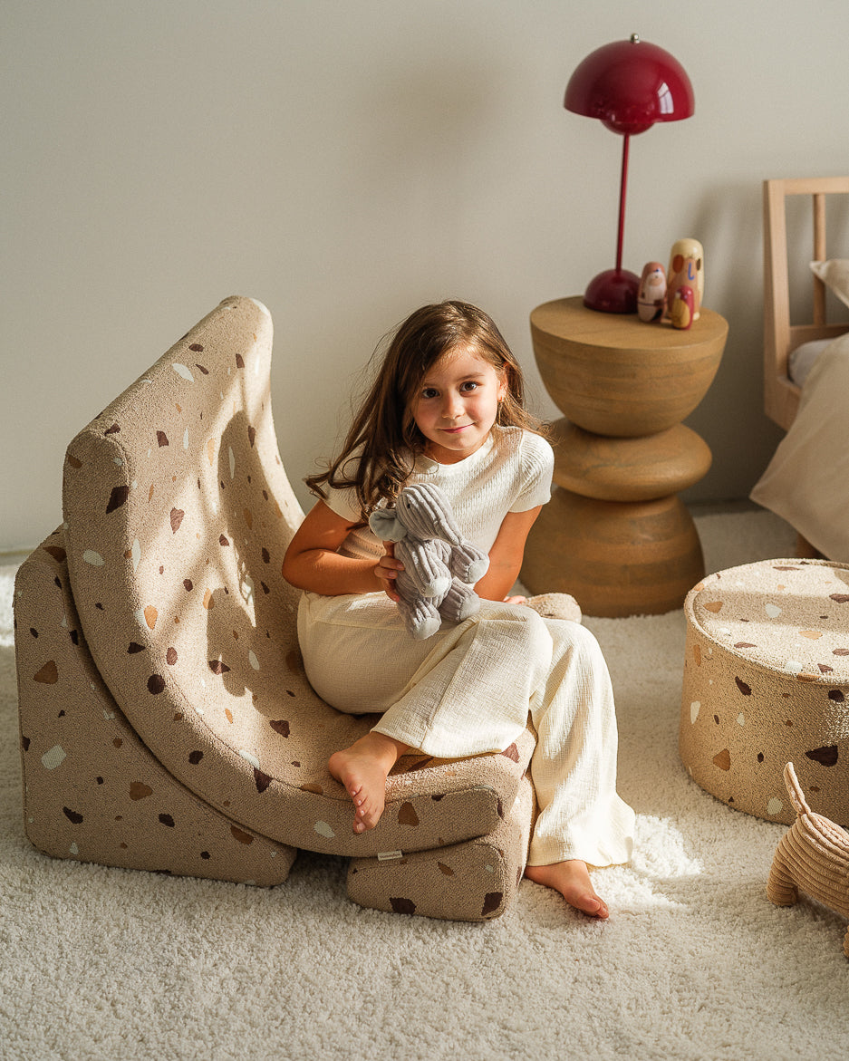 Wigiwama Wigiwama Beanbag Moon Chair Kinderfauteuil - Terrazzo Sand - Decomusy