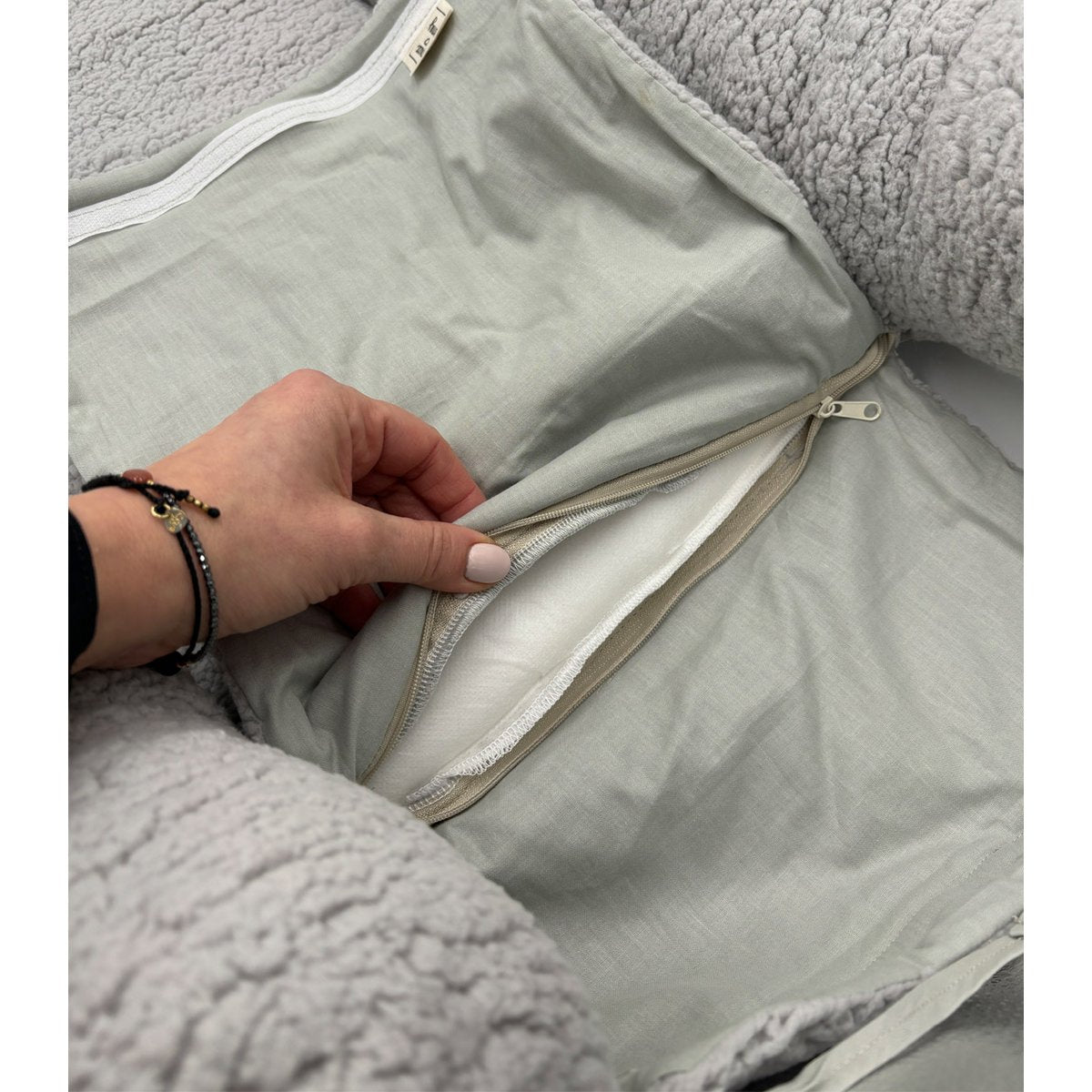 Muzpony Teddy babynest Grijs - met geborduurde naam - Decomusy