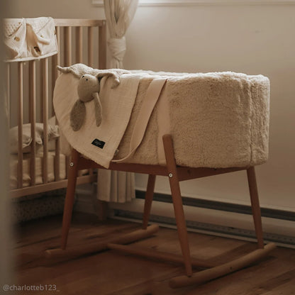 Charlie Crane KUKO Moses Basket - Fur Milk
