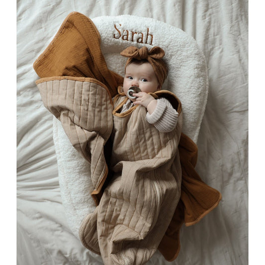 Muzpony Teddy babynest Wit - met geborduurde naam - Decomusy