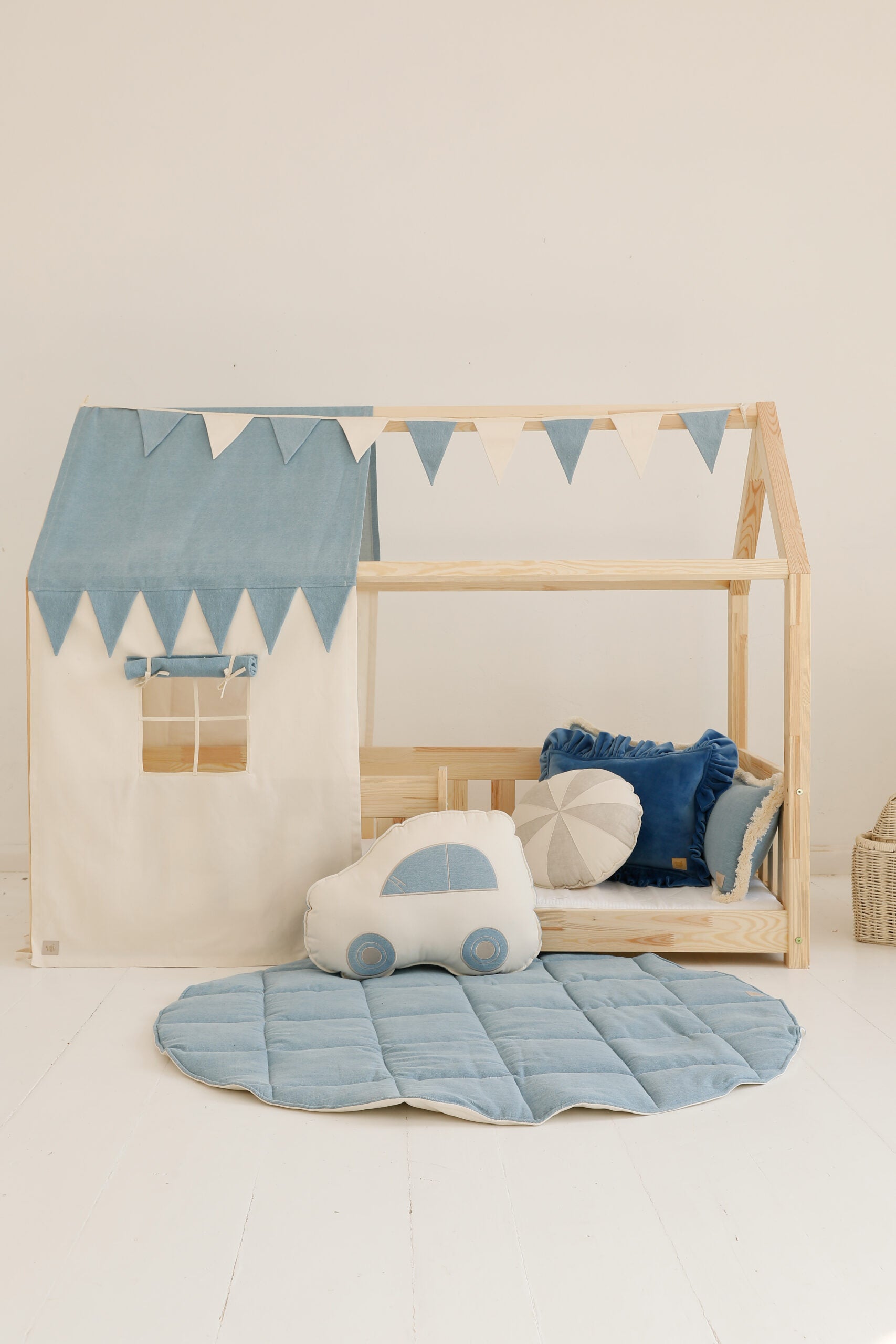 Moi Mili Moi Mili Hemelbed in de vorm van een huis - Jeans - Decomusy