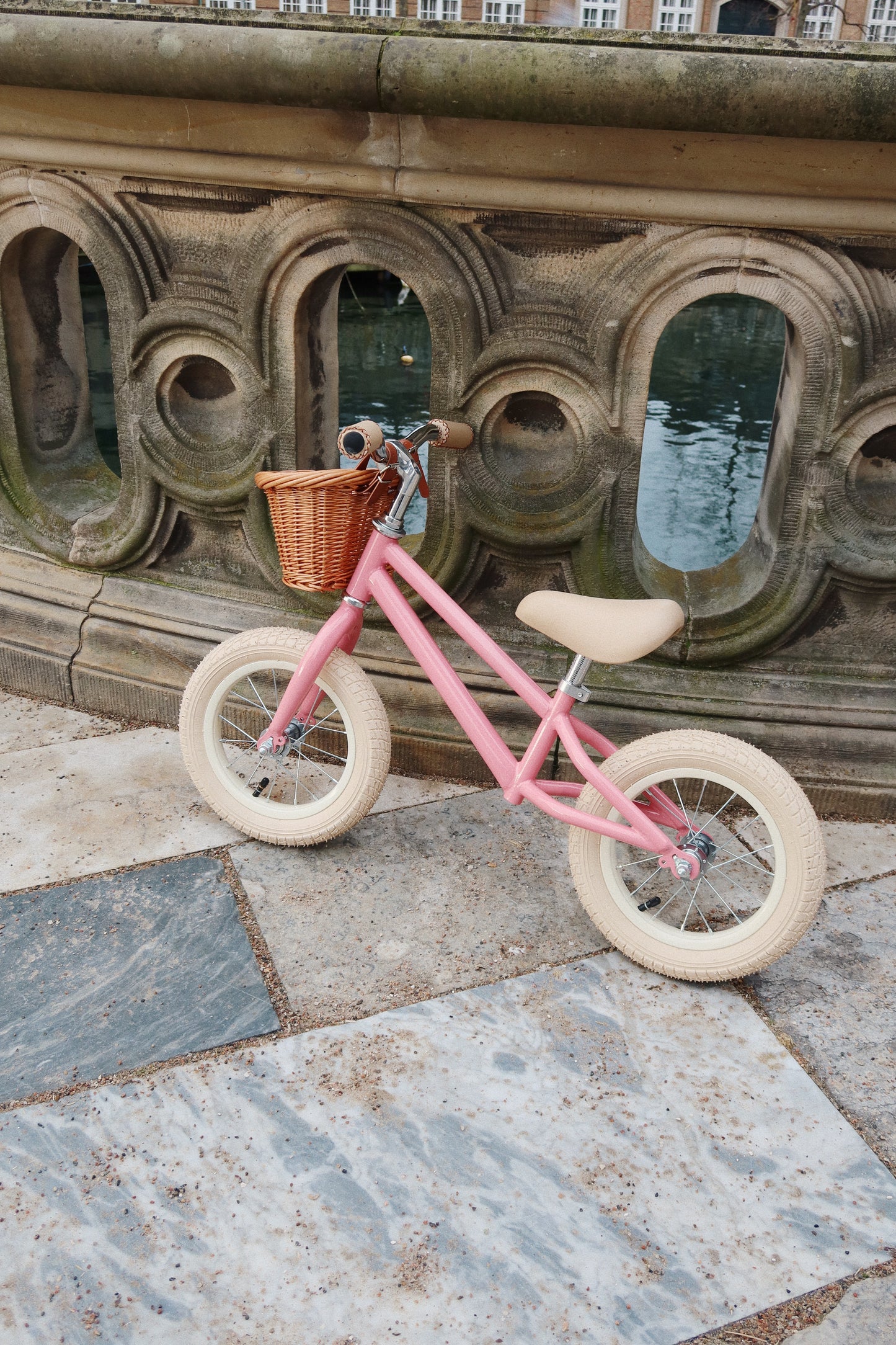 Konges Slojd Konges Sløjd Loopfiets Balance Bike - Glitter Sparkling Pink - Decomusy