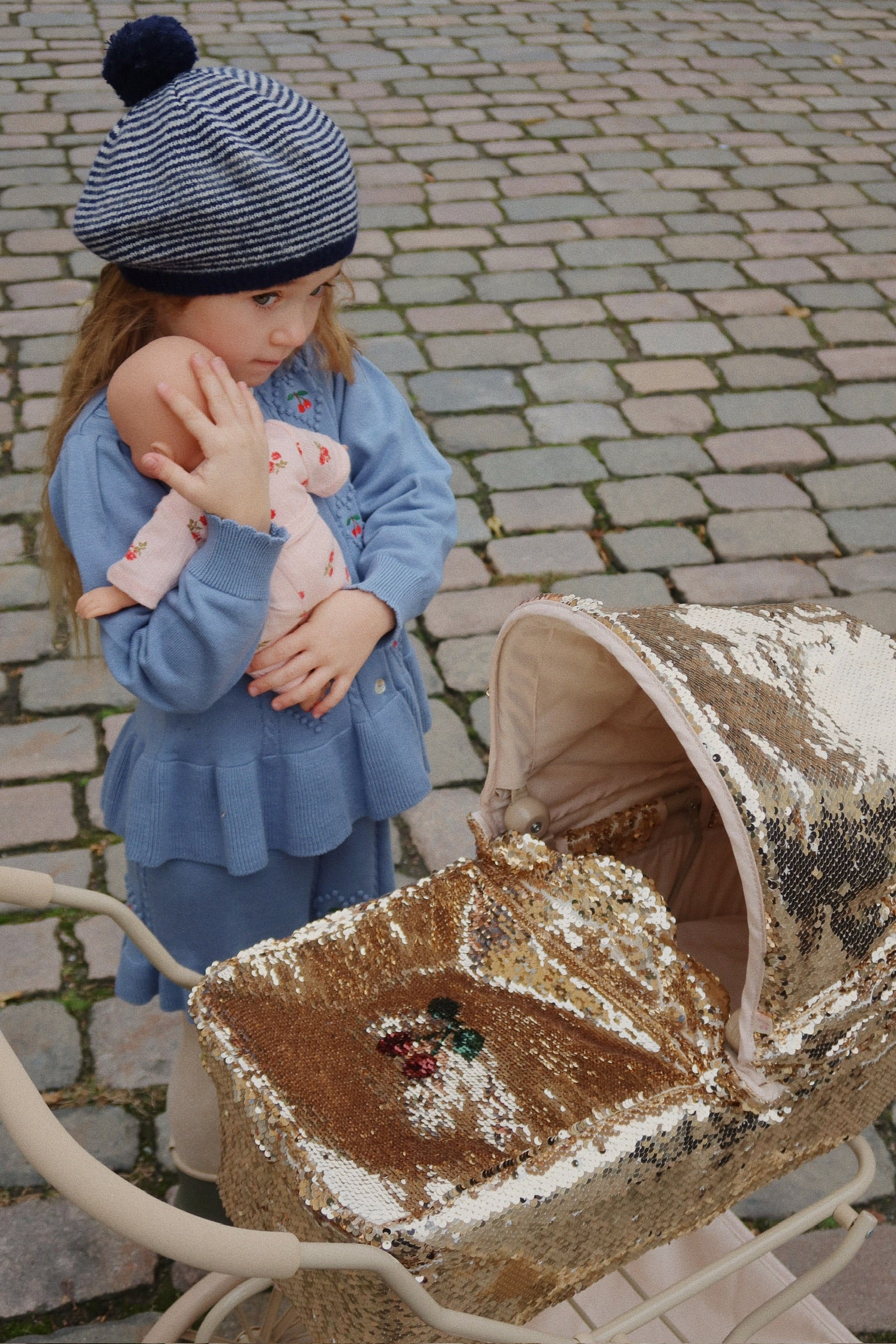 Konges Slojd Konges Sløjd Sparkly Doll Pram Vintage - Poppenwagen - Cherry - Decomusy