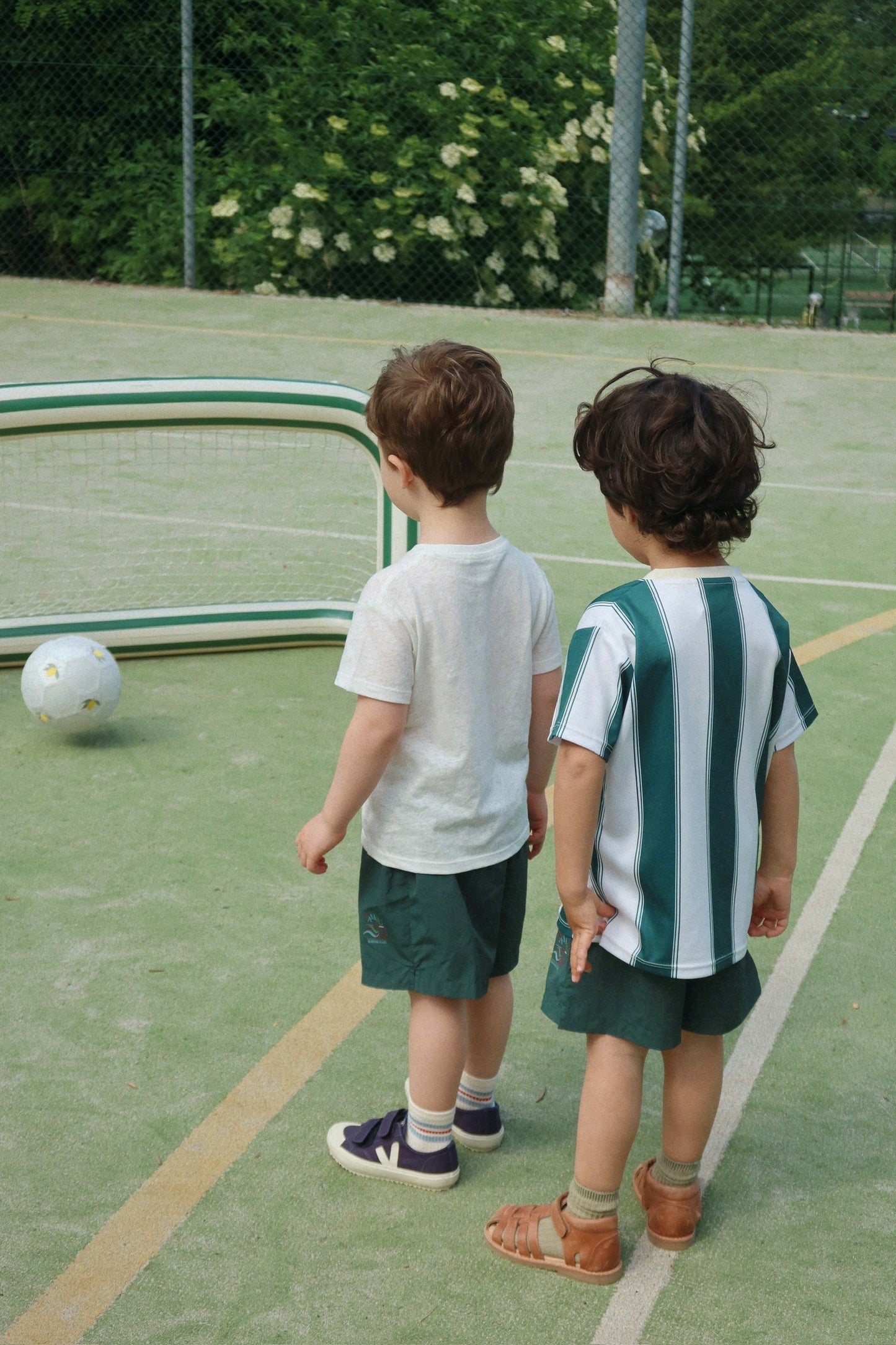 Konges Slojd Konges Slojd Opblaasbaar Voetbaldoel met Bal Green Stripe - Decomusy