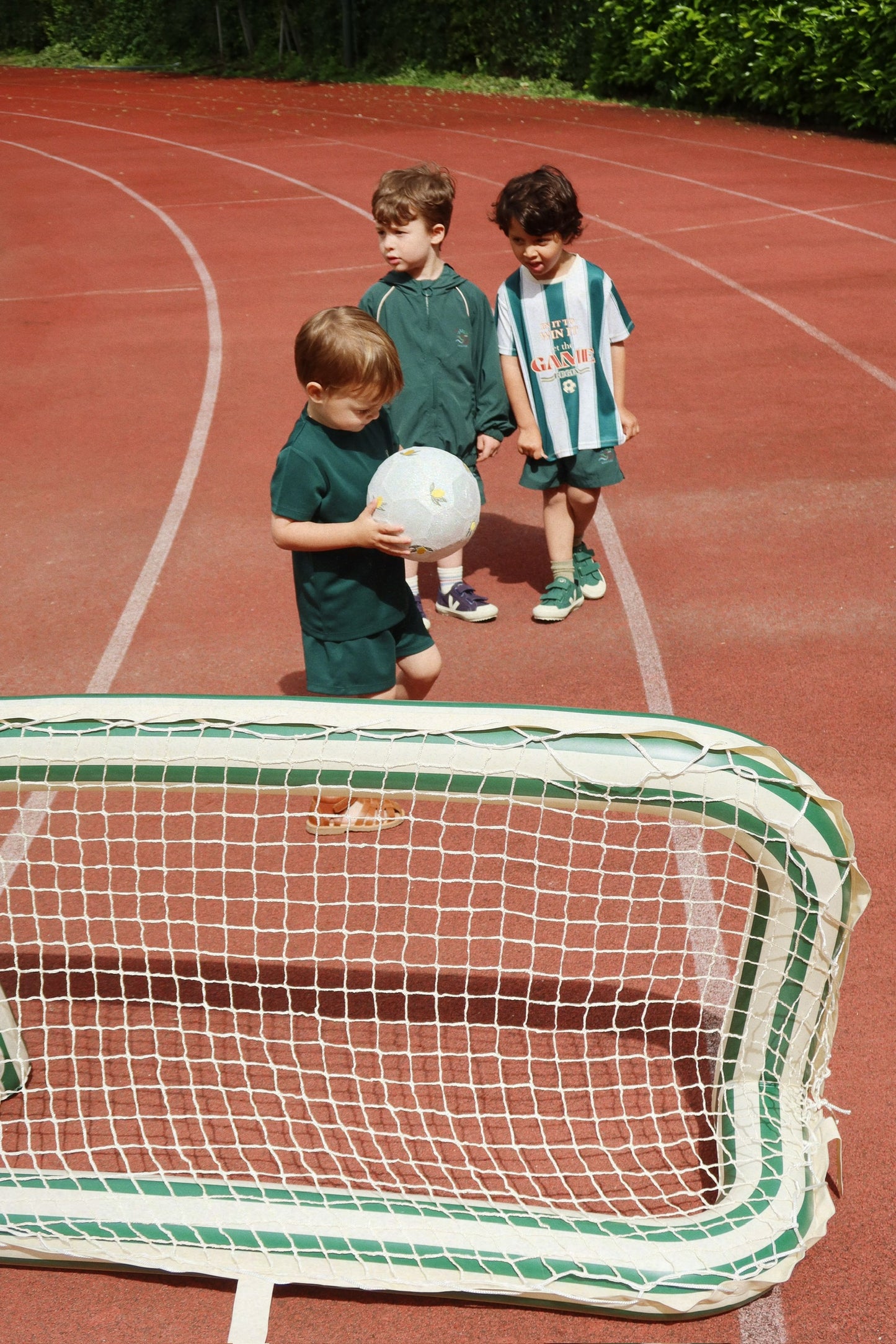 Konges Slojd Konges Slojd Opblaasbaar Voetbaldoel met Bal Green Stripe - Decomusy