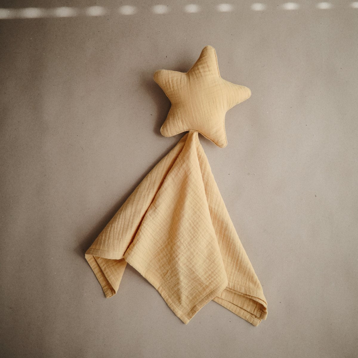 Mushie Mushie Knuffeldoek Star Lovey "Fall Yellow" - Decomusy