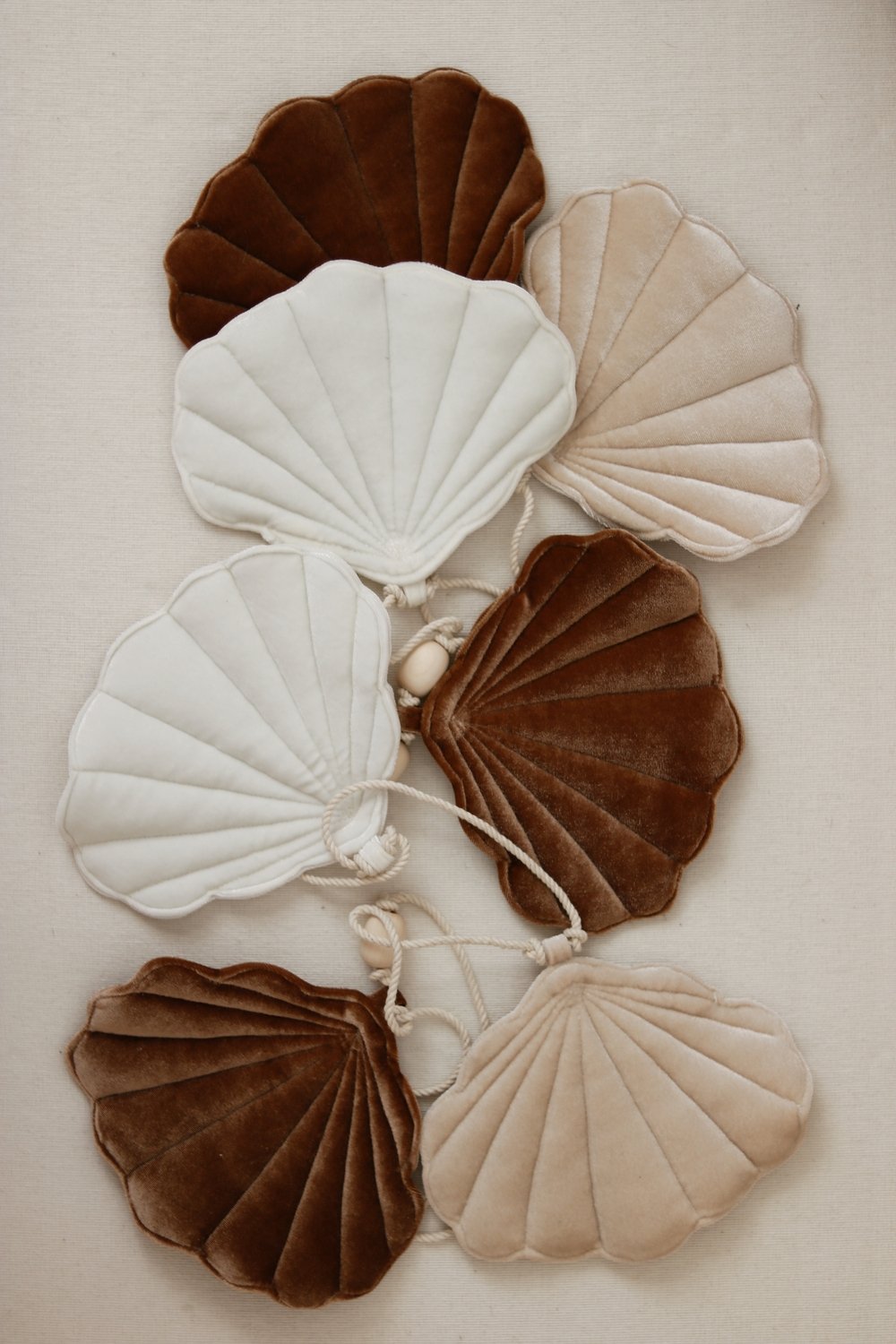 slinger Velvet Schelp Slinger "Beige Pearl" - Decomusy