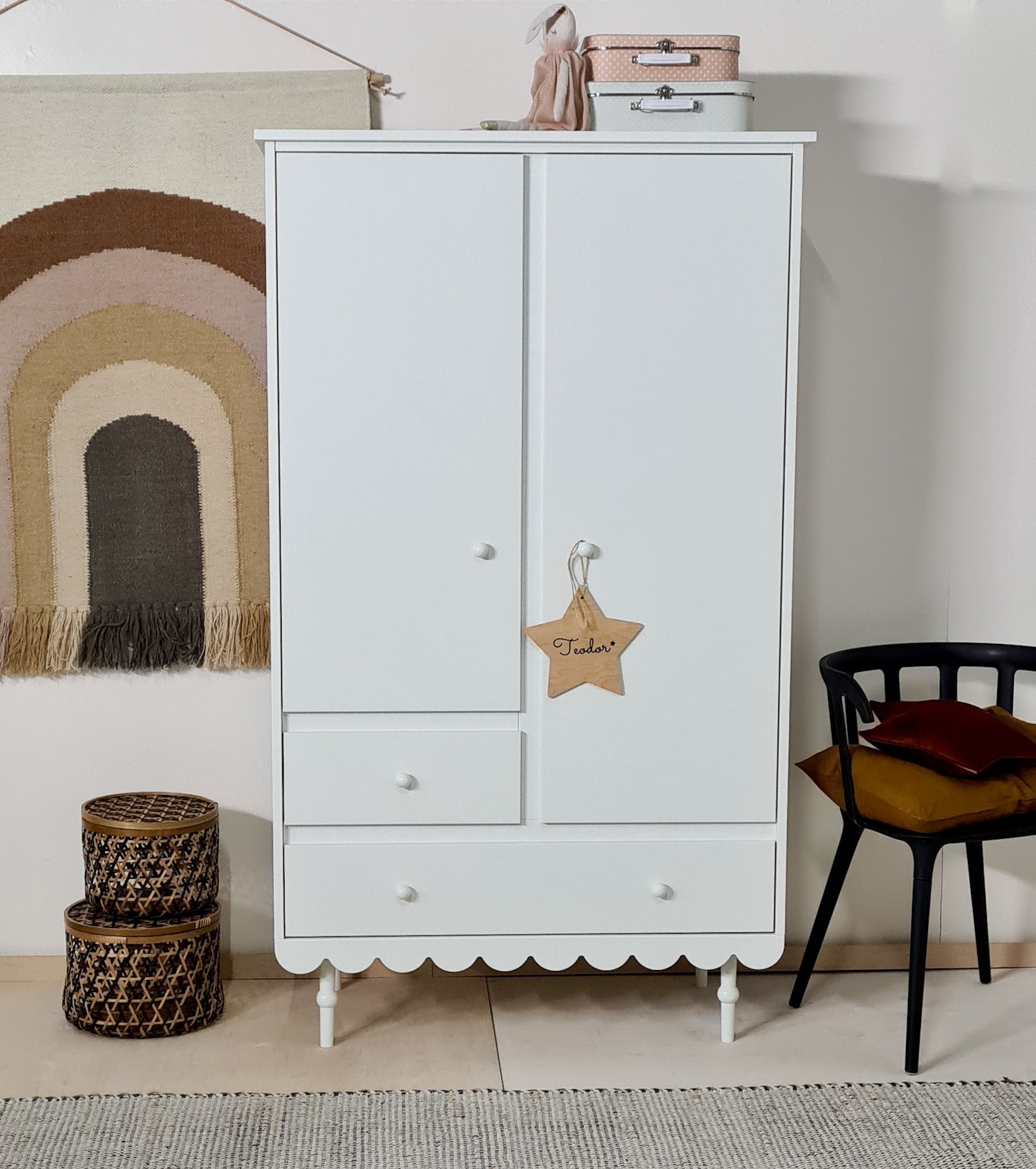 WoodLuck Kledingkast Retro Babushka White - Decomusy